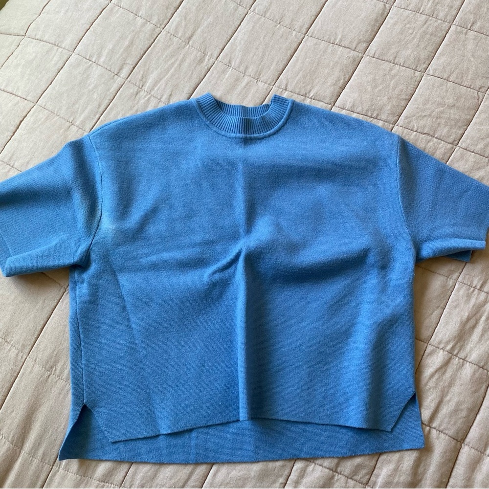 Abercrombie & Fitch Blue Crewneck Short-Sleeve Sweater